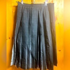 Incredible pleated skirt